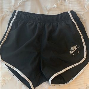 nike running shorts never worn